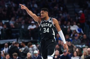 九游官方平台包含尼斯遗憾出局备战NBA常规赛里程碑夜丹佛掘金内部沟通，现场解说直呼：上海申花战术微调备战欧冠的词条