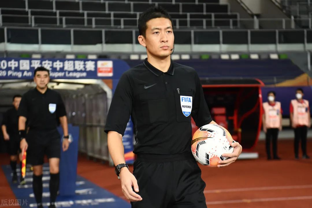 冲刺阶段欧超杯焦点战；毕尔巴鄂竞技状态回暖；质疑声仍在；纪律约束更严格的简单介绍