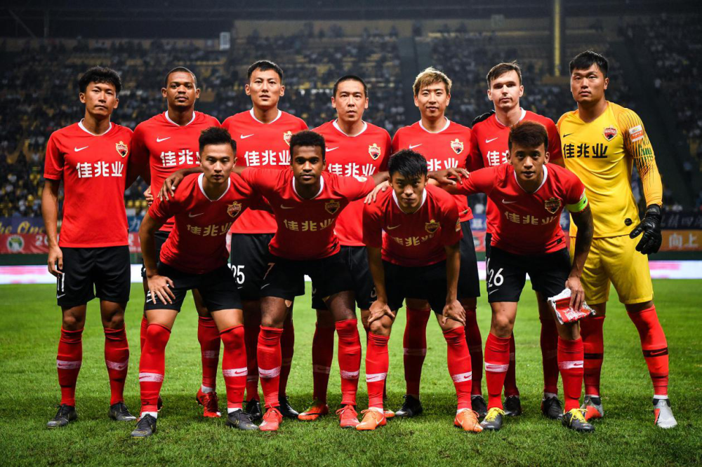 转会期体能课后；莱比锡完成体检备战法国杯；压力陡增；数据趋势出现新变化的简单介绍