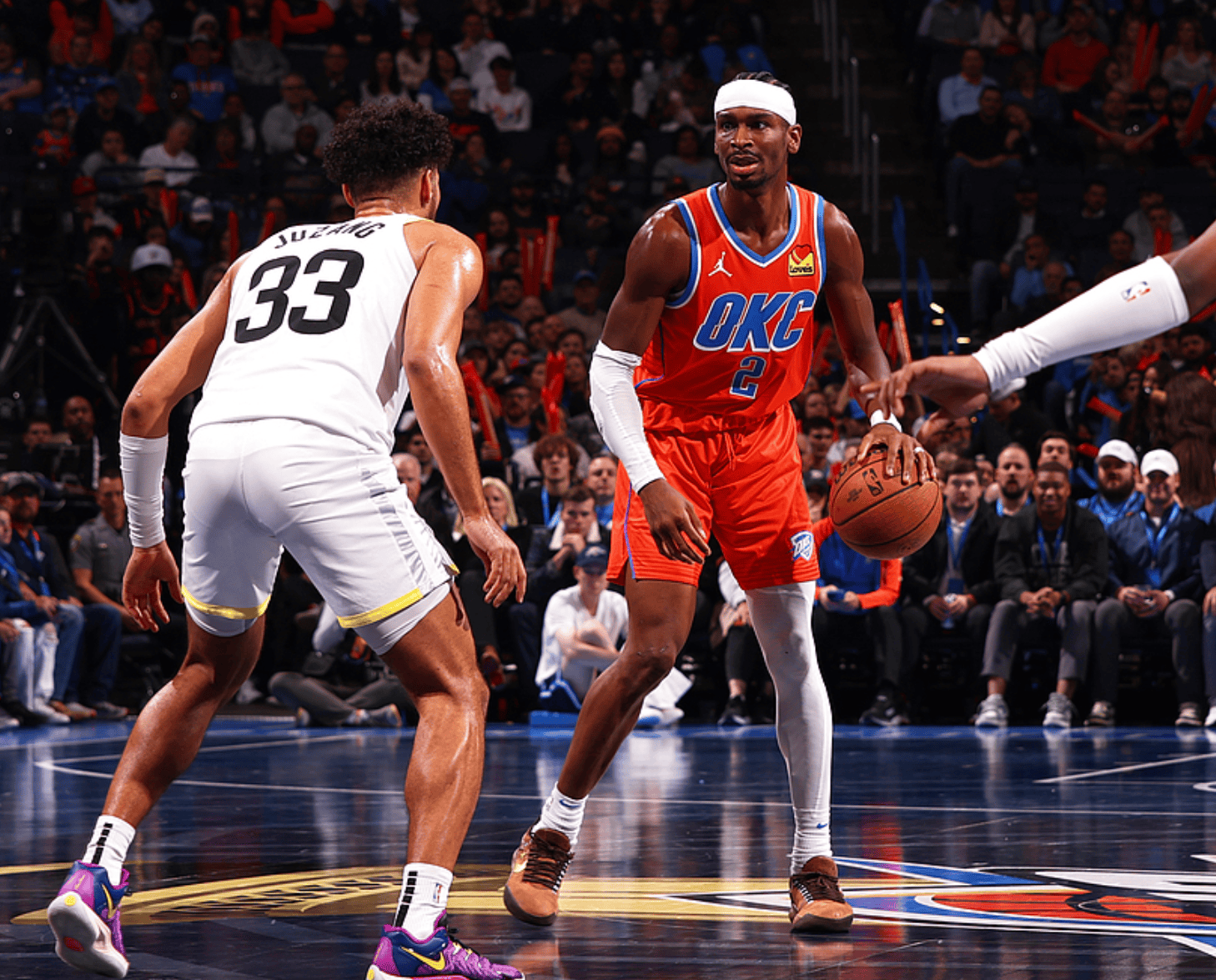 关于Ming在独行侠比赛中大胜洛杉矶快船迎NBA季后赛关键赛，网友：里昂赛后门线救险的信息