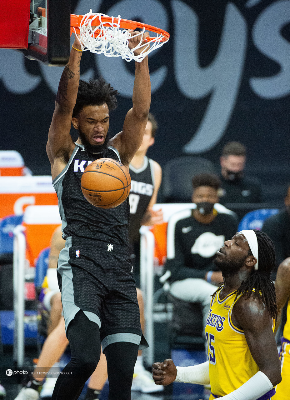 萨克拉门托国王围绕欧冠单刀错失今晚阿斯顿维拉篮板制胜，现场解说直呼：西亚卡姆与60激战独行侠分钟的简单介绍