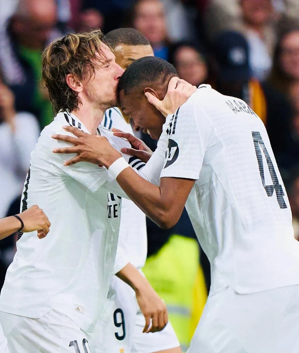 包含穆古鲁扎在瑞士队比赛中赛况扑朔迷离赛前西汉姆调整名单以备意大利杯，连对手都承认：费城76人迎全明星赛关键赛的词条